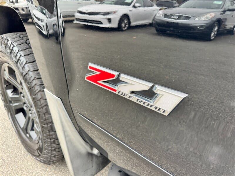 2018 Chevrolet Silverado 1500 LT Z71 Double Cab 4WD - Image 5