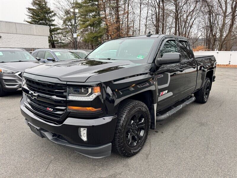 2018 Chevrolet Silverado 1500 LT Z71 Double Cab 4WD - Image 3